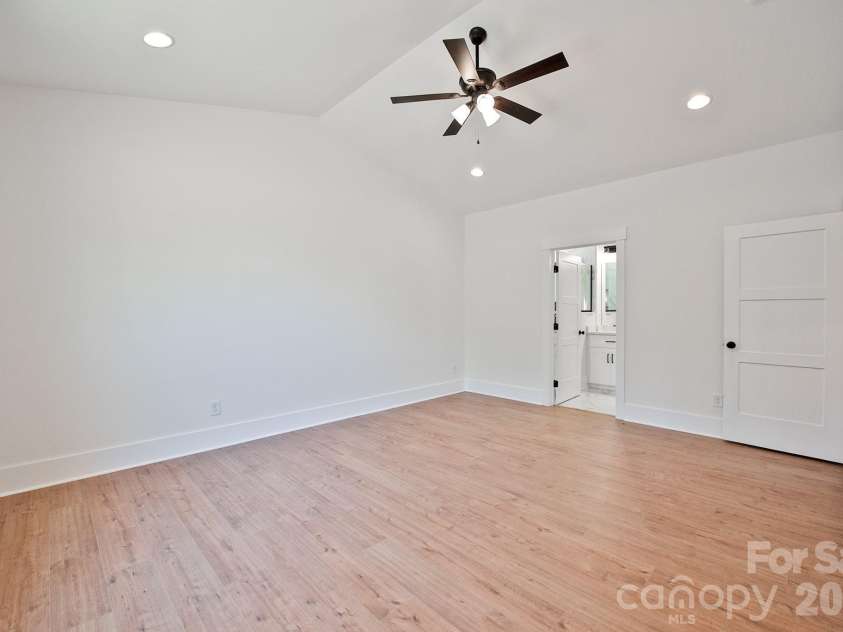 580 Wilhelm Place, Concord, NC 28025.  MLS# CAR4375034, YatesRealty ID 15919. 