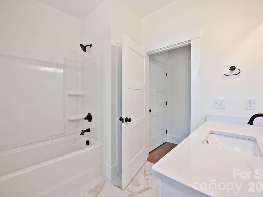 580 Wilhelm Place, Concord, NC 28025.  MLS# CAR4375034, YatesRealty ID 15919. 