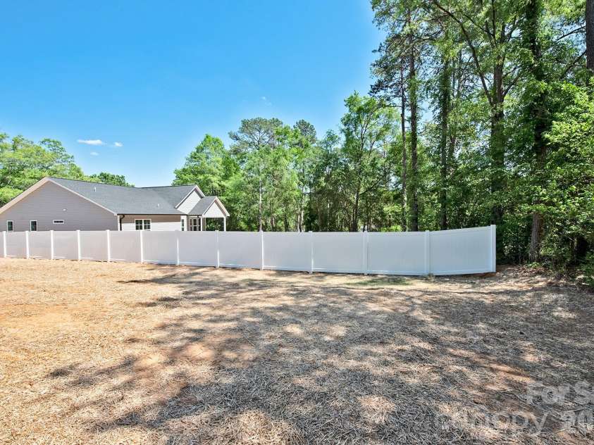 580 Wilhelm Place, Concord, NC 28025.  MLS# CAR4375034, YatesRealty ID 15919. 