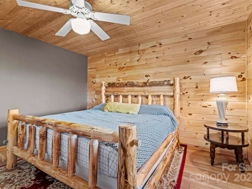 70 Moor Lane, Brevard, NC 28712.  MLS# CAR4134812, YatesRealty ID 1592. 