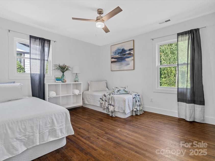 2633 Old North Sharon Amity Road, Charlotte, NC 28205.  MLS# CAR4260580, YatesRealty ID 15920. Bedroom 2