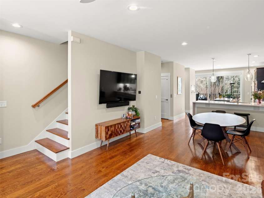 221 Broadway Street, Asheville, NC 28801.  MLS# CAR4372780, YatesRealty ID 15921. 