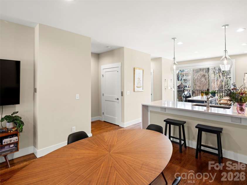 221 Broadway Street, Asheville, NC 28801.  MLS# CAR4372780, YatesRealty ID 15921. 