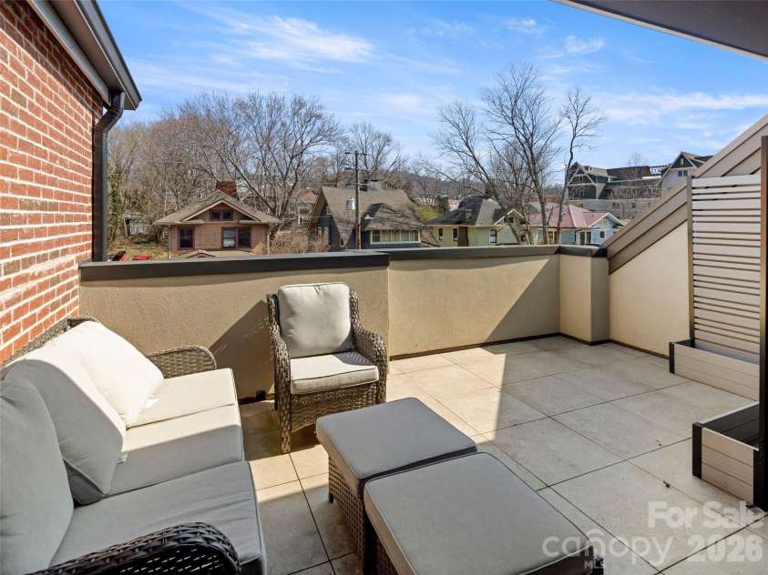 221 Broadway Street, Asheville, NC 28801.  MLS# CAR4372780, YatesRealty ID 15921. 