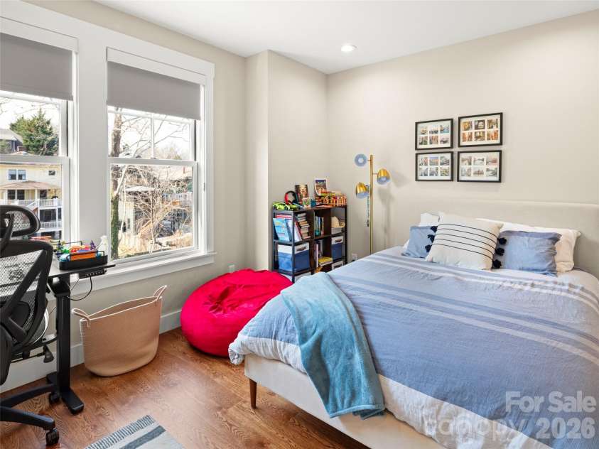 221 Broadway Street, Asheville, NC 28801.  MLS# CAR4372780, YatesRealty ID 15921. 