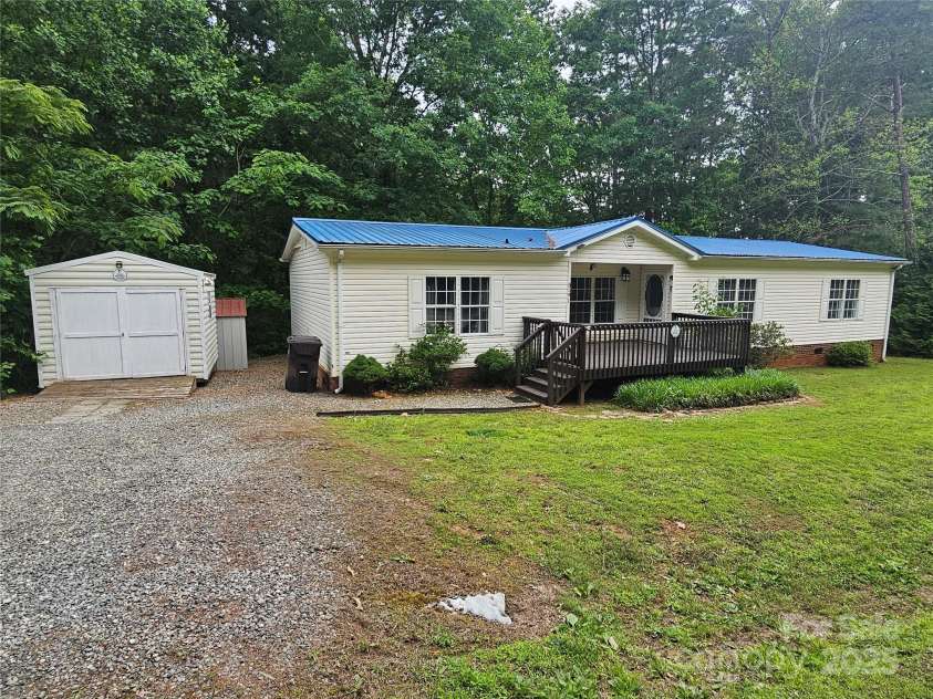 3191 Piedmont Road, Morganton, NC 28655.  MLS# CAR4257283, YatesRealty ID 15921. 