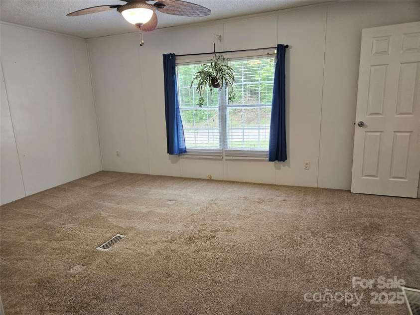 3191 Piedmont Road, Morganton, NC 28655.  MLS# CAR4257283, YatesRealty ID 15921. 