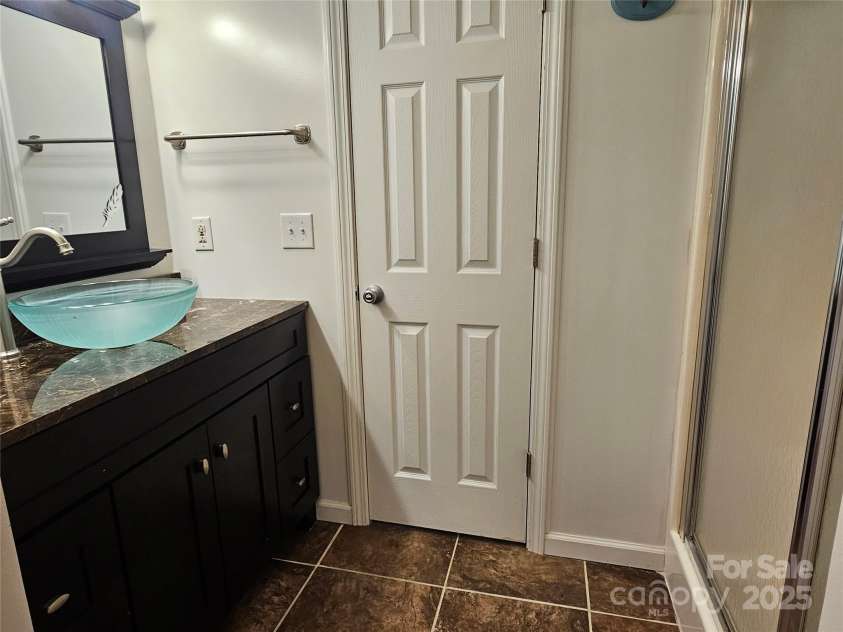 3191 Piedmont Road, Morganton, NC 28655.  MLS# CAR4257283, YatesRealty ID 15921. 