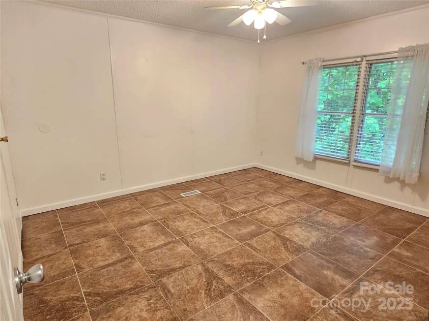 3191 Piedmont Road, Morganton, NC 28655.  MLS# CAR4257283, YatesRealty ID 15921. 