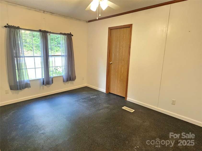 3191 Piedmont Road, Morganton, NC 28655.  MLS# CAR4257283, YatesRealty ID 15921. 