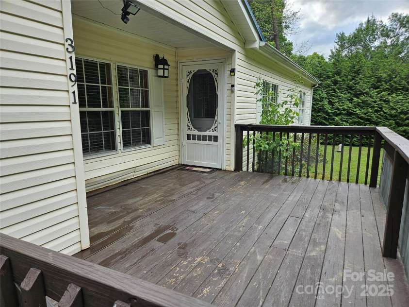 3191 Piedmont Road, Morganton, NC 28655.  MLS# CAR4257283, YatesRealty ID 15921. 