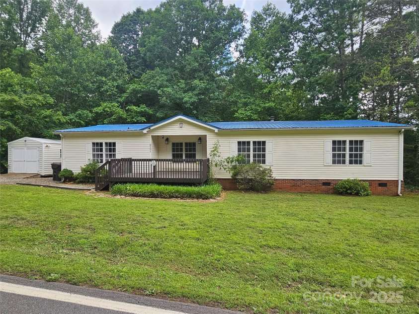 3191 Piedmont Road, Morganton, NC 28655.  MLS# CAR4257283, YatesRealty ID 15921. 