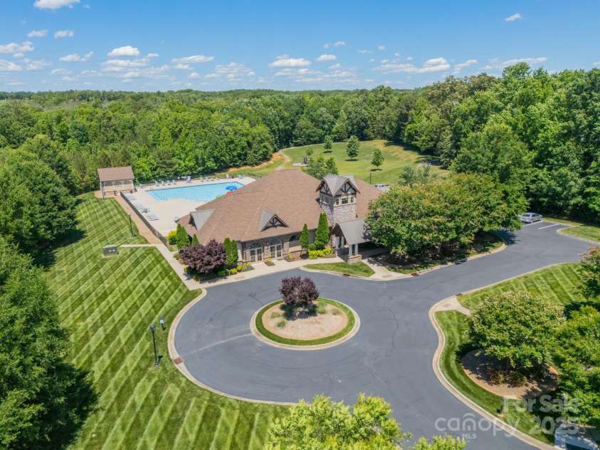 1812 Sutter Creek Drive, Waxhaw, NC 28173.  MLS# CAR4264180, YatesRealty ID 15922. 