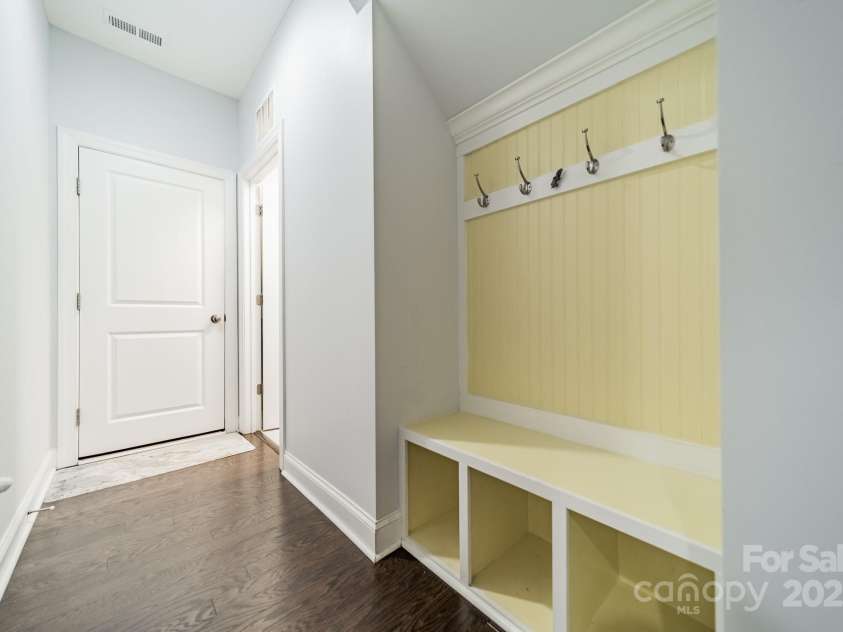 1812 Sutter Creek Drive, Waxhaw, NC 28173.  MLS# CAR4264180, YatesRealty ID 15922. 