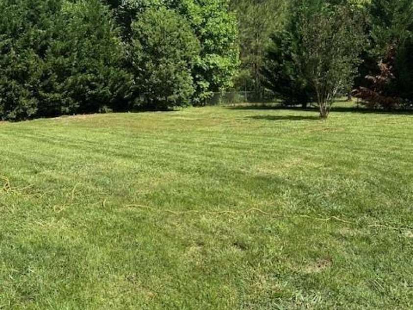 667 Blossom Hill Road, Lincolnton, NC 28092.  MLS# CAR4261047, YatesRealty ID 15924. 