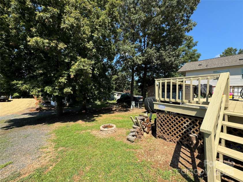 104 Trestle Circle, New London, NC 28127.  MLS# CAR4230741, YatesRealty ID 1593. 