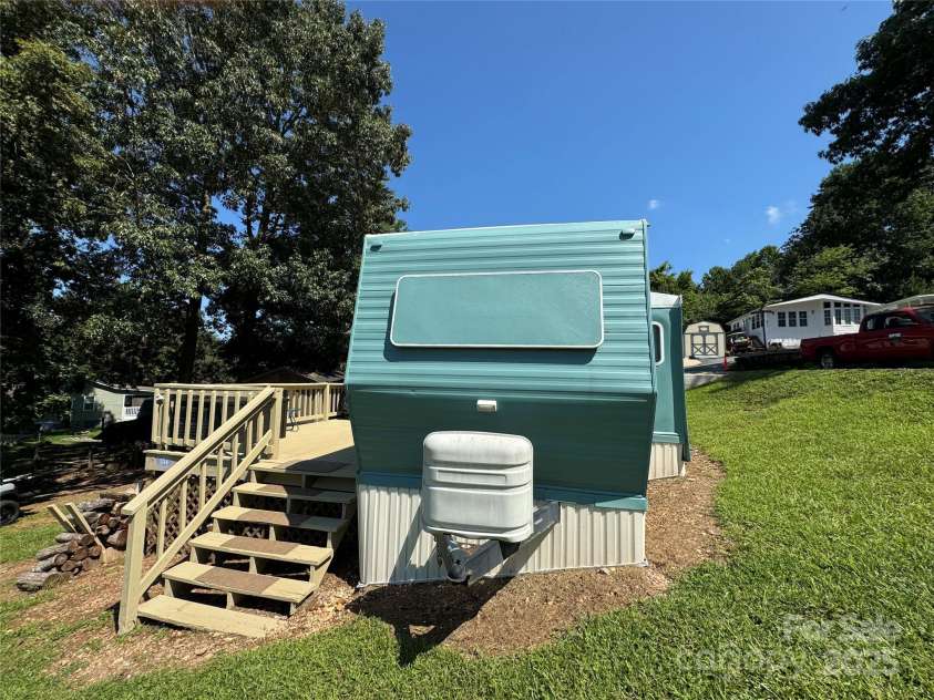 104 Trestle Circle, New London, NC 28127.  MLS# CAR4230741, YatesRealty ID 1593. 