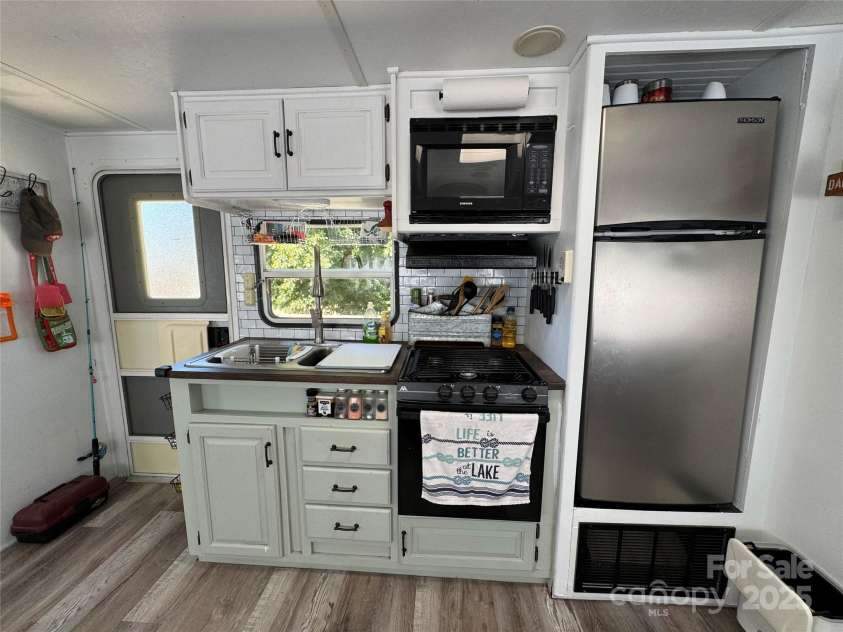 104 Trestle Circle, New London, NC 28127.  MLS# CAR4230741, YatesRealty ID 1593. 