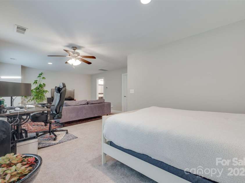 268 Hillsborough Lane, Rock Hill, SC 29732.  MLS# CAR4264848, YatesRealty ID 15930. 