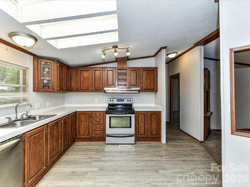3690 Vickery Drive, Maiden, NC 28650.  MLS# CAR4375139, YatesRealty ID 15930. 