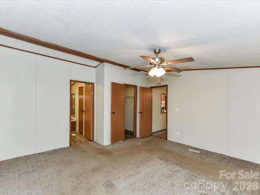 3690 Vickery Drive, Maiden, NC 28650.  MLS# CAR4375139, YatesRealty ID 15930. 