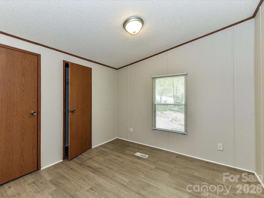3690 Vickery Drive, Maiden, NC 28650.  MLS# CAR4375139, YatesRealty ID 15930. 