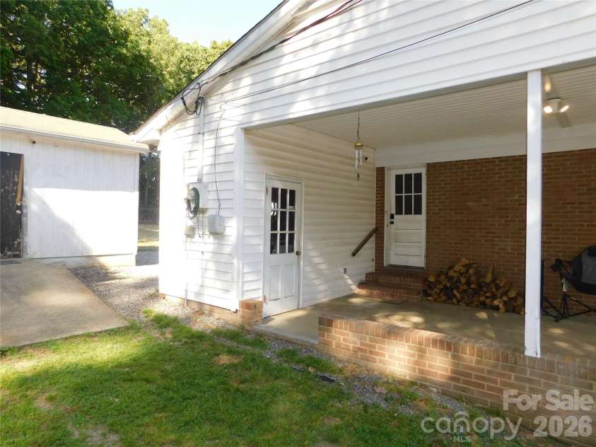 213 General J E Johnston Street, Stanley, NC 28164.  MLS# CAR4374334, YatesRealty ID 15931. 
