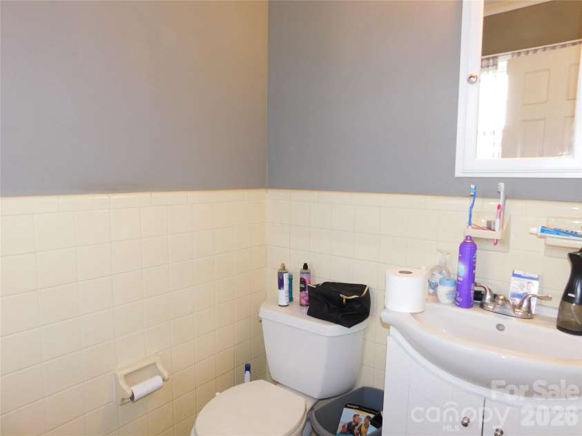 213 General J E Johnston Street, Stanley, NC 28164.  MLS# CAR4374334, YatesRealty ID 15931. 