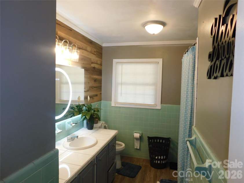 213 General J E Johnston Street, Stanley, NC 28164.  MLS# CAR4374334, YatesRealty ID 15931. 