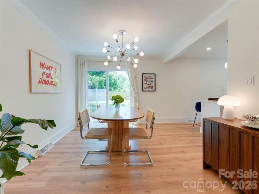 3228 Wicklow Place, Charlotte, NC 28205.  MLS# CAR4372130, YatesRealty ID 15933. 