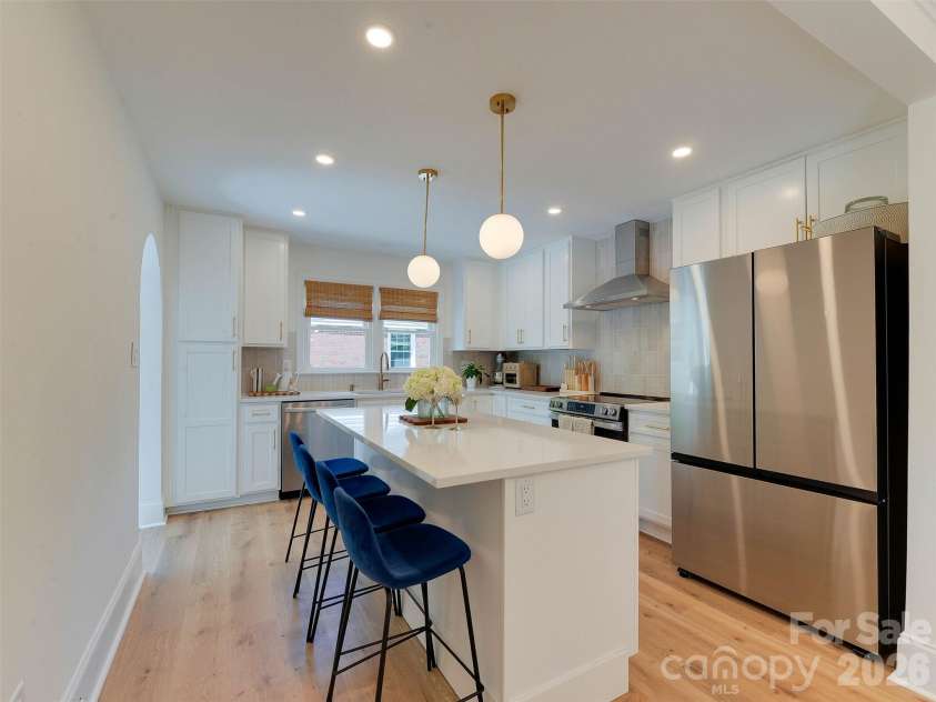 3228 Wicklow Place, Charlotte, NC 28205.  MLS# CAR4372130, YatesRealty ID 15933. 