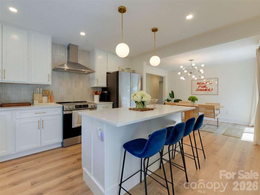 3228 Wicklow Place, Charlotte, NC 28205.  MLS# CAR4372130, YatesRealty ID 15933. 