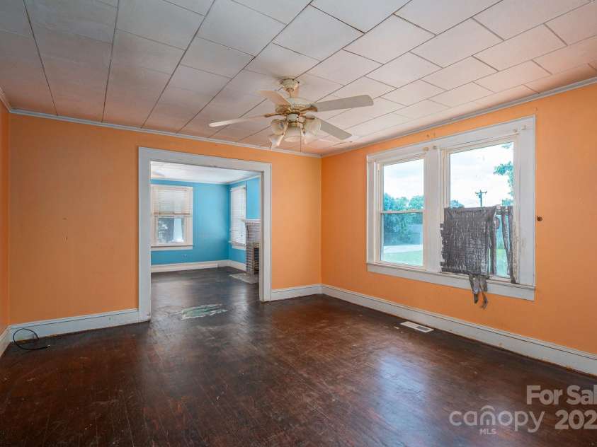 1070 NC 182 Highway, Lincolnton, NC 28092.  MLS# CAR4263938, YatesRealty ID 15935. Dining Room