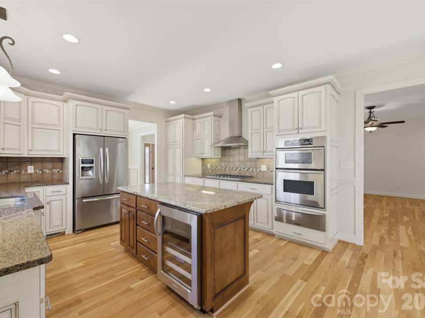 2488 Birdie Lane, Conover, NC 28613.  MLS# CAR4188247, YatesRealty ID 15935. 