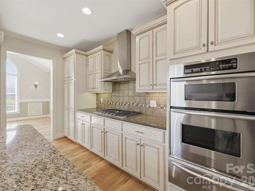 2488 Birdie Lane, Conover, NC 28613.  MLS# CAR4188247, YatesRealty ID 15935. 
