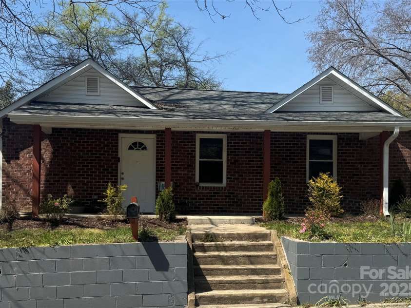 110 Buffalo Avenue, Concord, NC 28025.  MLS# CAR4264937, YatesRealty ID 15936. 