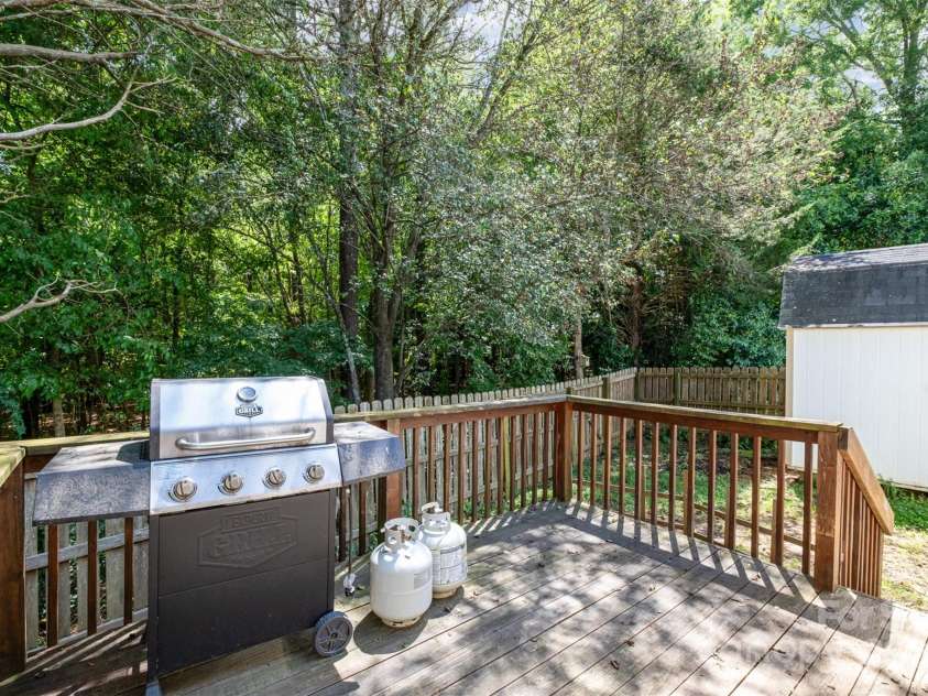 159 Pitts School Road, Concord, NC 28027.  MLS# CAR4292062, YatesRealty ID 15937. 