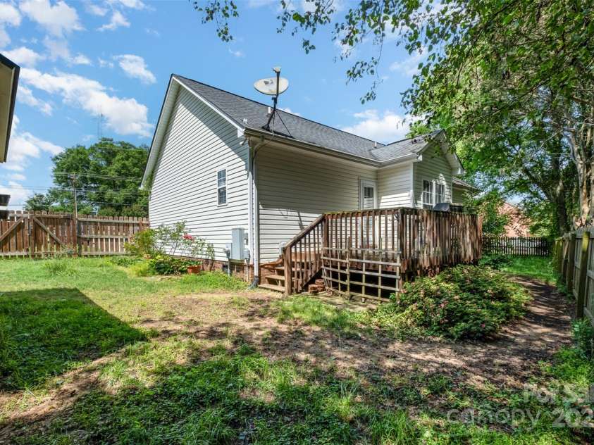 159 Pitts School Road, Concord, NC 28027.  MLS# CAR4292062, YatesRealty ID 15937. 