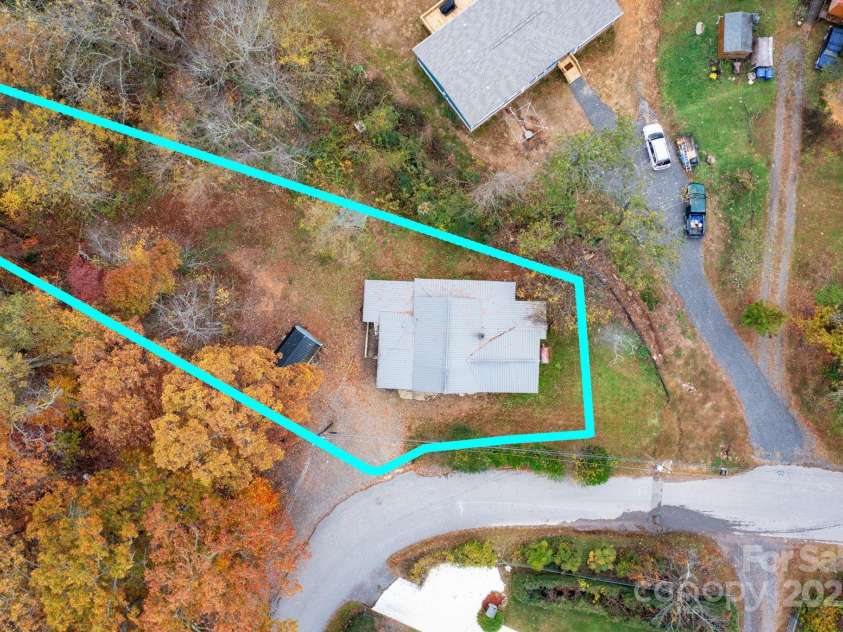 226 Mount Allen Heights, Black Mountain, NC 28711.  MLS# CAR4314784, YatesRealty ID 15937. 