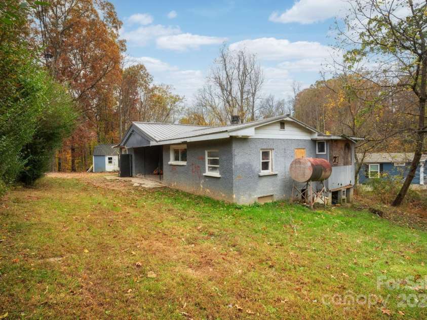 226 Mount Allen Heights, Black Mountain, NC 28711.  MLS# CAR4314784, YatesRealty ID 15937. 