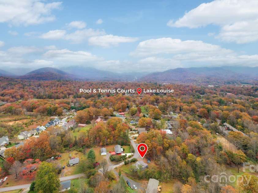 226 Mount Allen Heights, Black Mountain, NC 28711.  MLS# CAR4314784, YatesRealty ID 15937. 