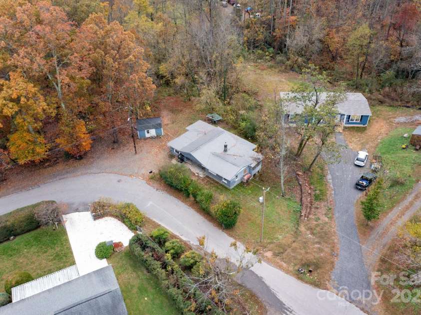 226 Mount Allen Heights, Black Mountain, NC 28711.  MLS# CAR4314784, YatesRealty ID 15937. 