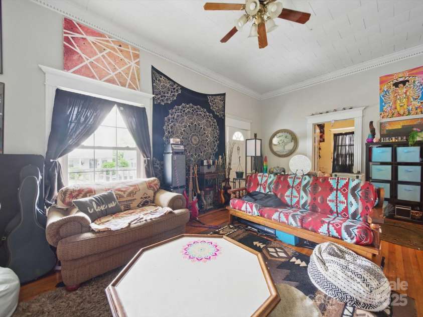 211 Rowan Avenue, Spencer, NC 28159.  MLS# CAR4265094, YatesRealty ID 15939. 