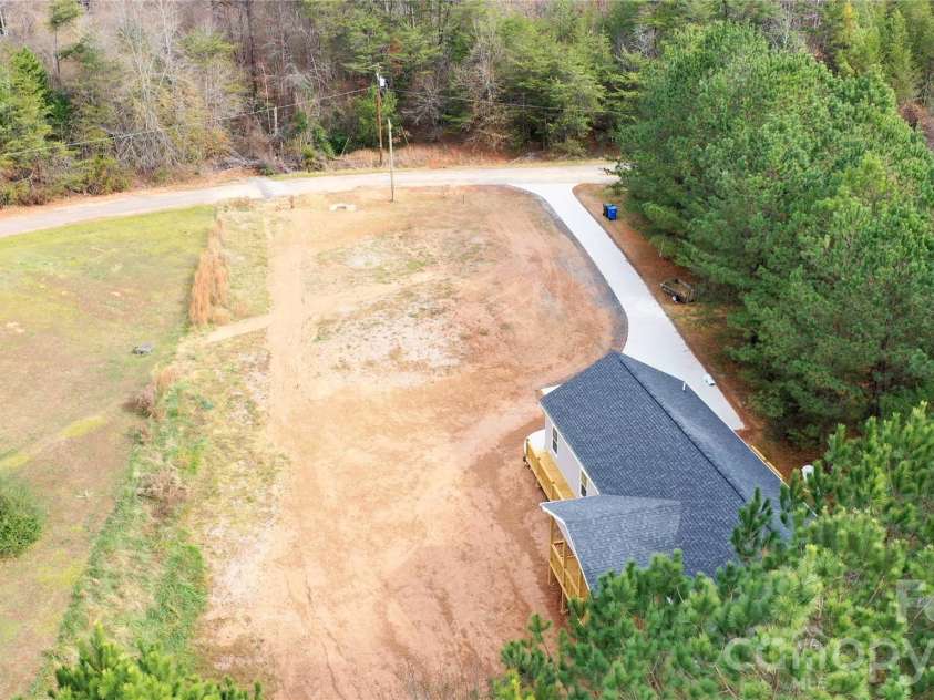 274 Quail Hill Drive, Rutherfordton, NC 28139.  MLS# CAR4322920, YatesRealty ID 15939. 