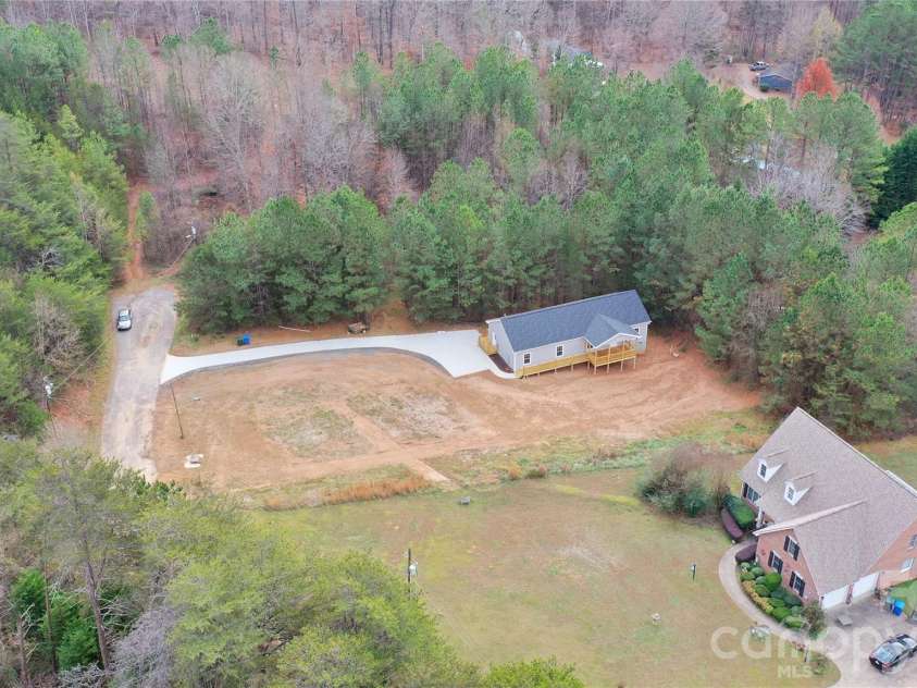 274 Quail Hill Drive, Rutherfordton, NC 28139.  MLS# CAR4322920, YatesRealty ID 15939. 