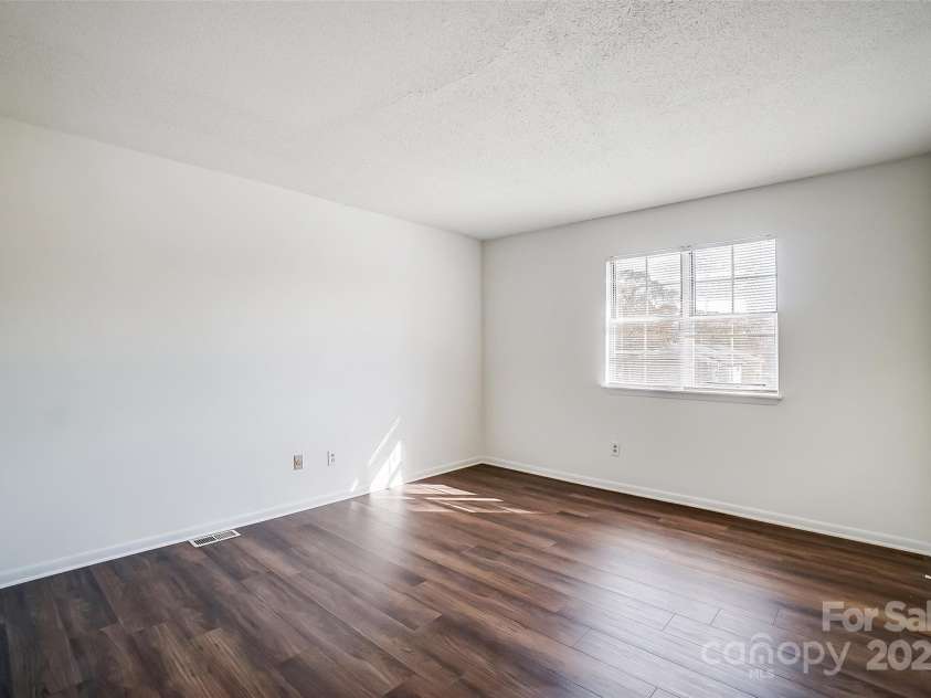 3109 Heathstead Place, Charlotte, NC 28210.  MLS# CAR4254075, YatesRealty ID 1594. 