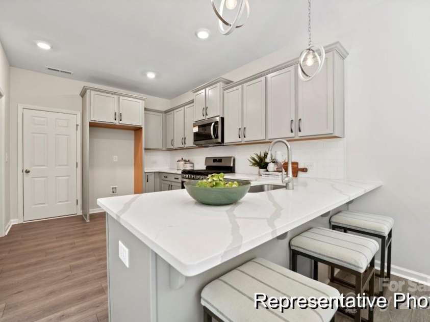 2401 Morgan Hills Drive, Albemarle, NC 28001.  MLS# CAR4330070, YatesRealty ID 15940. 