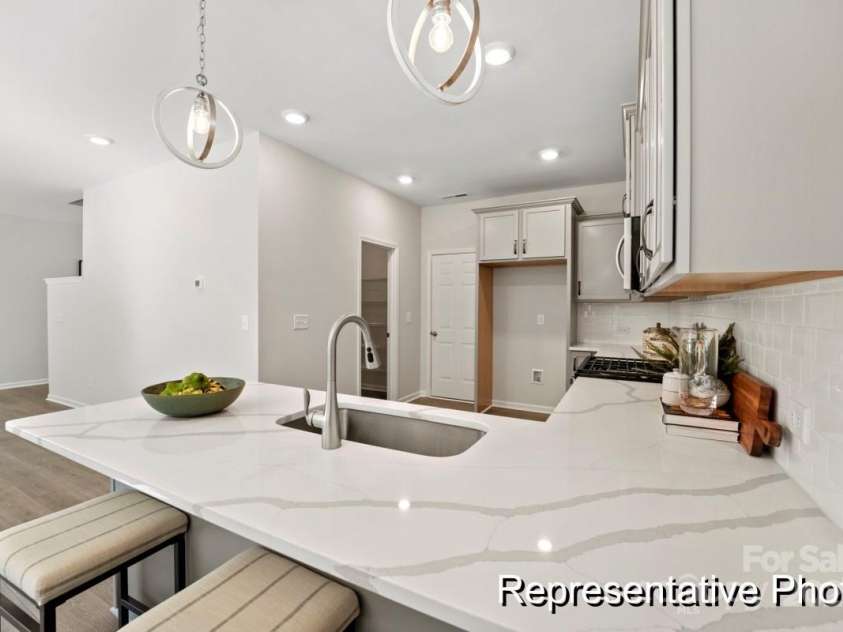 2401 Morgan Hills Drive, Albemarle, NC 28001.  MLS# CAR4330070, YatesRealty ID 15940. 