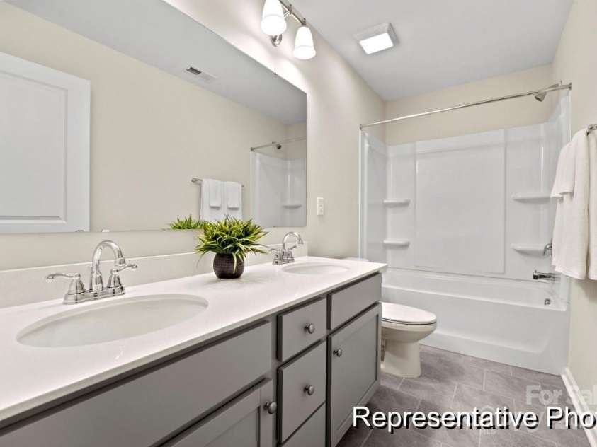 2401 Morgan Hills Drive, Albemarle, NC 28001.  MLS# CAR4330070, YatesRealty ID 15940. 