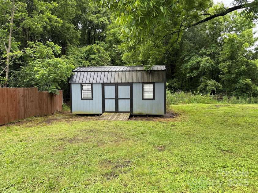 303 Southern Avenue, East Spencer, NC 28039.  MLS# CAR4264800, YatesRealty ID 15941. 